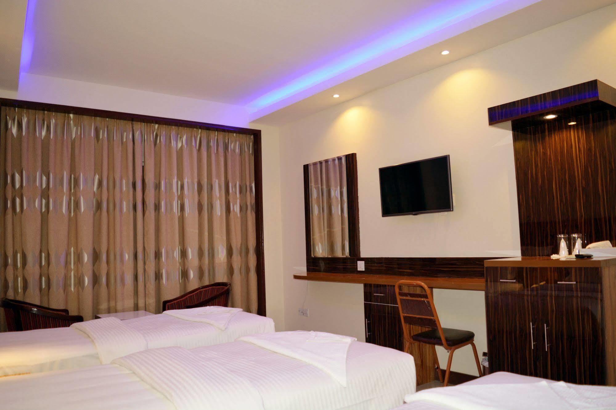 Zagy Hotel Dubai Exterior photo