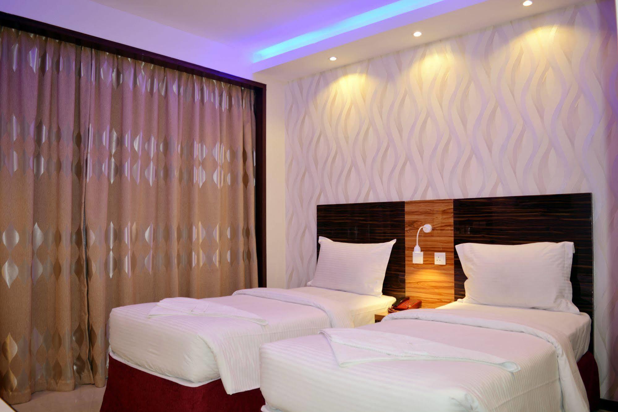 Zagy Hotel Dubai Exterior photo