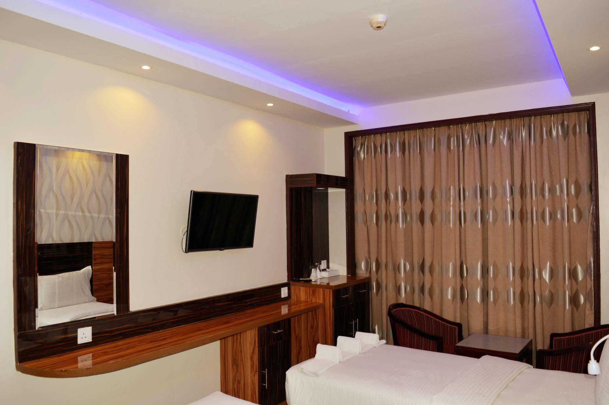 Zagy Hotel Dubai Exterior photo
